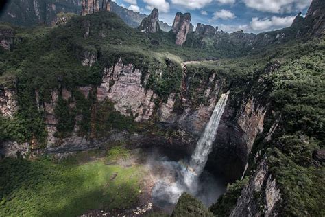 Inside The Lost Cave World Of The Amazons Tepui Mountains New Scientist