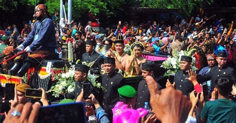 Cerita Kirab Kaesang Erina Di Solo Panggung Hiburan Rakyat