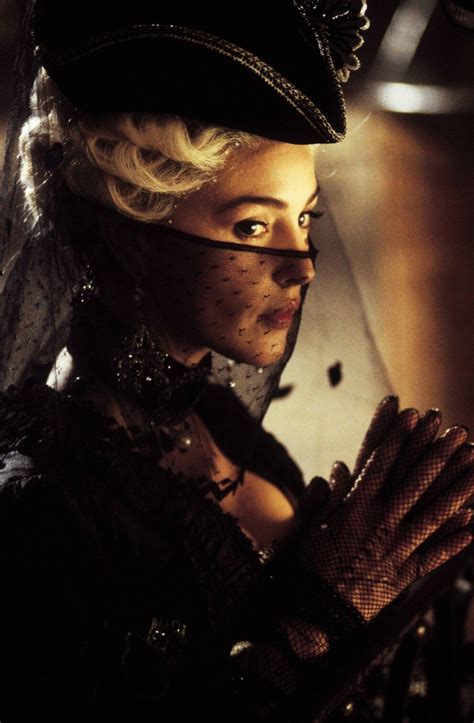Фото: Братство волка / Кадр из фильма «Братство волка» (2001) #1254851