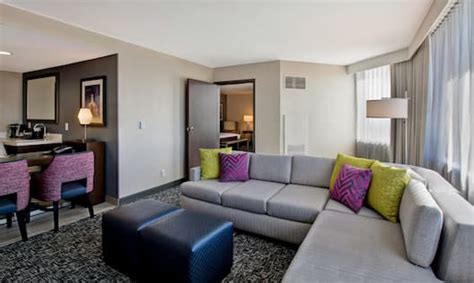 Embassy Suites by Hilton Oklahoma City Northwest Hotel Rooms