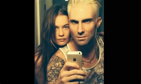 Adam Levine se sometió a un radical cambio de look América Noticias