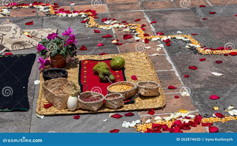 Ceremonia Espiritual Indígena Chakana Ecuador Foto de archivo Imagen