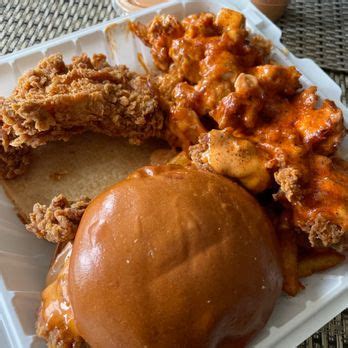 IFFYS HOT CHICKEN Updated July Photos Reviews High St Burlington New