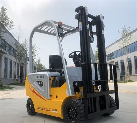 Cpd 20d 2ton Luxury Type Off Road Forklift All Terrain Four Wheel Drive