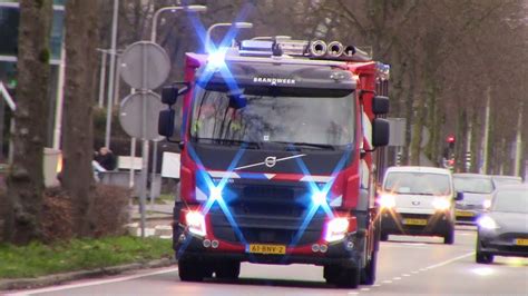 Brandweer Tilburg Centrum Met Spoed Naar Een Autobrand Op De