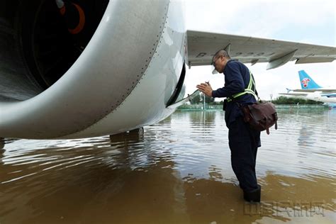 暴雨造成航班延误 南航全力疏散旅客（组图） 中国民航网