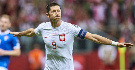 Najnowsze Wie Ci O Robercie Lewandowskim Z O Y Deklaracj