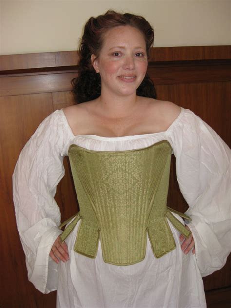 16th Century Corset Démodé