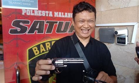 Pengamat Kepolisian Di Malang Ditodong Pistol Bacaini Id