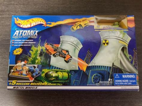 2002 Hot Wheels Atomix 5 Nuclear Meltdown Micro Playset 95 Complete Extra Car For Sale Online