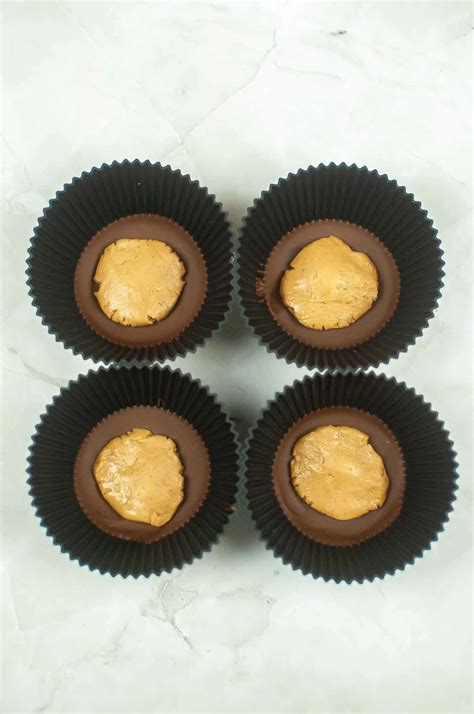 5 Ingredient Homemade Peanut Butter Cups