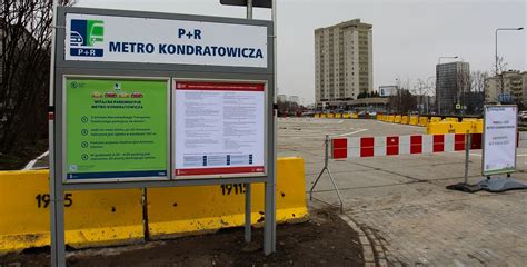 Parking P R Metro Kondratowicza od dzisiaj czeka na kierowców