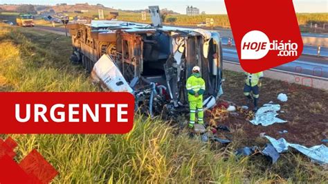 Grave acidente Ônibus de excursão origem de Suzano e que