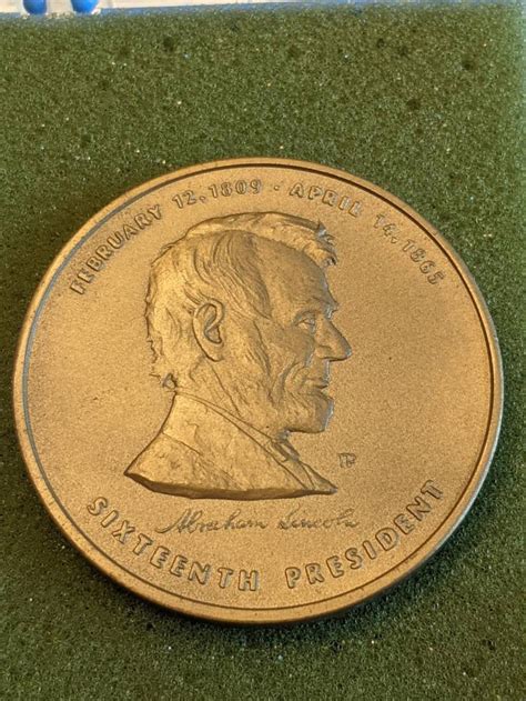 Collectible Abraham Lincoln 16th President Memorial Large Coin Etsy