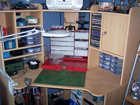 modelers desk - Google Search | Modelers Workspace | Pinterest | Hobby ...