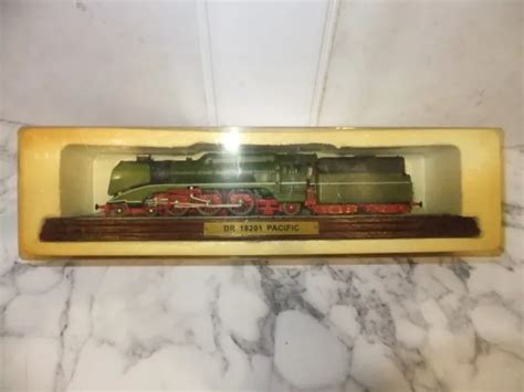 DR 18201 PACIFIC Atlas Editions Steam Train Locomotive Static Model