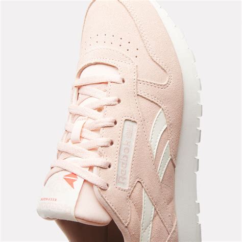 Classic Leather Sneakers In Possibly Pink F23 R Possibly Pink F23 R Chalk Reebok Official Uk