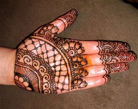 Simple Mehndi Designs For Palm Mehandi Designs