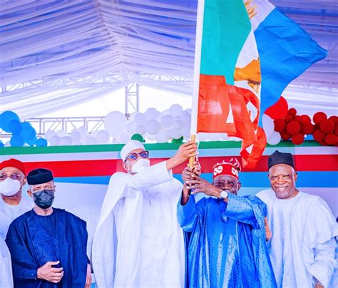 Tinubu In Handshake With Osinbajo After Apc Primaries Victory Photos