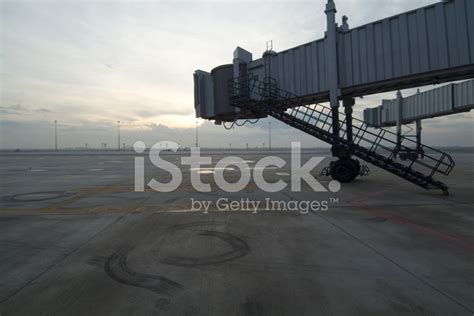 Airport Jetway Bridges Stock Photos - FreeImages.com