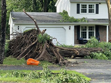 Gallery Monday Storm Photos Damage Caused In And Around Rochester