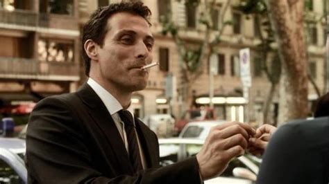 Post a picture of an actor smoking a cigarette - Hottest Actors Answers ...