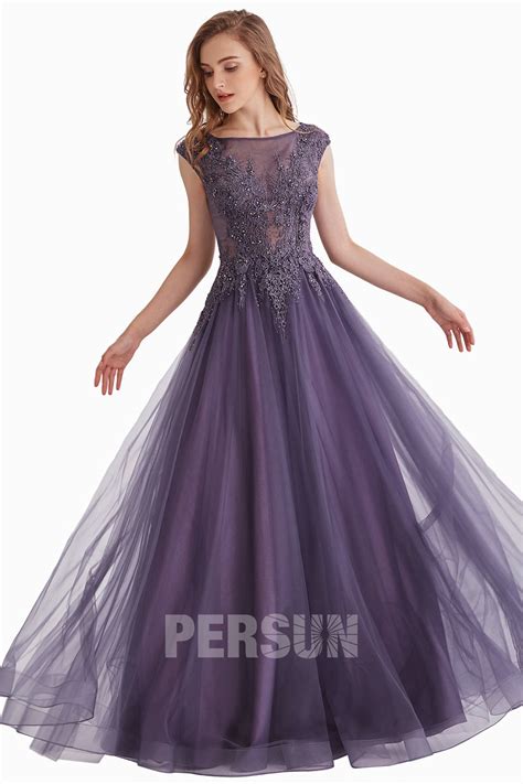 Robe Cérémonie Longue Violette Appliquée De Guipure Et Cristaux