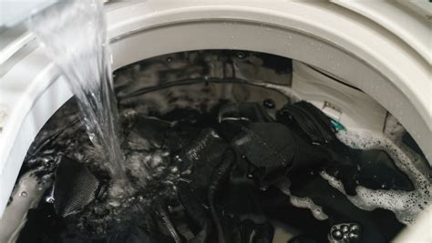 What Causes Washing Machines To Leak