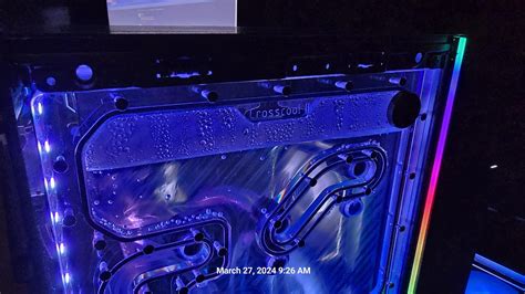 Help. Coolant level keeps dropping Lian li Evo XL : r/watercooling