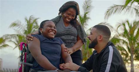 Video Gods plan la canción de Drake Catholic Link