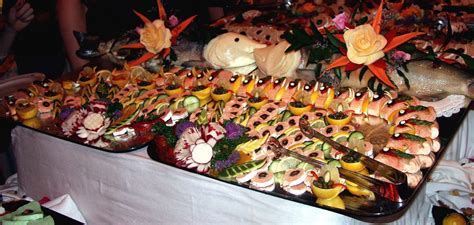 10 Trendy Christmas Eve Buffet Menu Ideas 2024