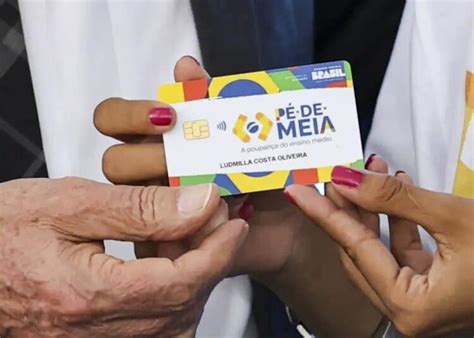 Pé de Meia frequência necessária para receber o auxílio