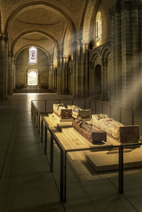 Les Gisants L Abbaye De Fontevraud Est L Un Des Sites Tour Flickr