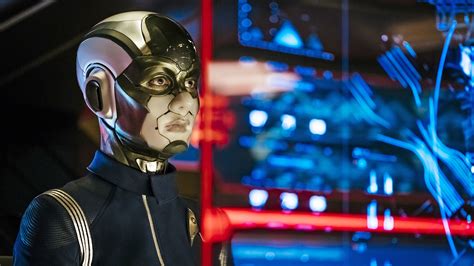 Meet Sara Mitich, Who Plays Airiam On The Star Trek: Discovery Bridge Crew