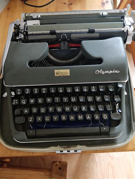 Se produkter som liknar Vintage Olympia DeLuxe på Tradera 628153552