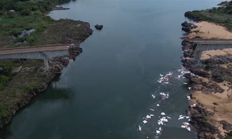 Sobe para oito número de mortos em desabamento de ponte entre Maranhão