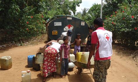 Distributing Water To The Drought Affected In Se Sri Lanka Sri Lanka