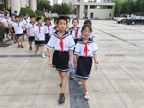 少年自有凌云志 和乐共筑强军梦 ——淮北市第三实验小学开展参观相山区武装部活动淮北市教育局