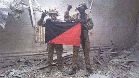 Ukrainian anarchist fighters of the "Resistance Committee" in Donetsk ...