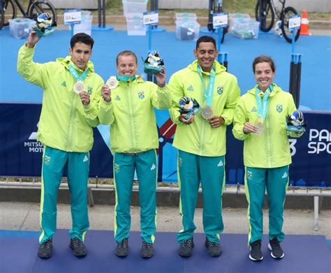 Notícias Brasil conquista medalhas no triatlo canoagem e ginástica