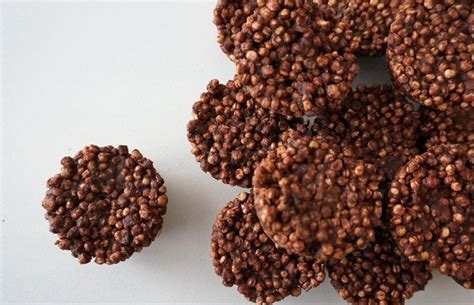 Delicia de chocolate con quinoa pop casera Snacks fáciles Snacks