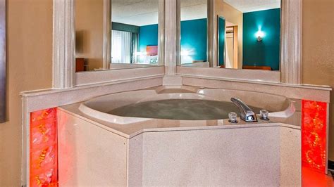 27 Warren Hotels with Jacuzzi and Hot Tub in Room ️ 2025