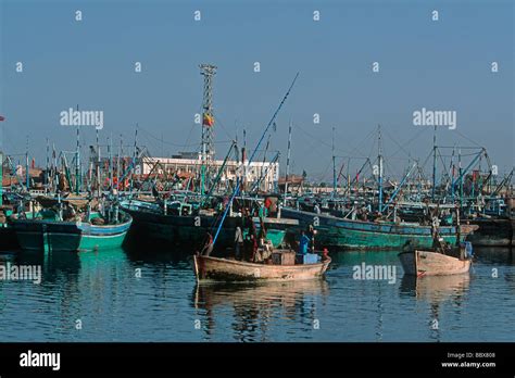 Pakistan Sind Region Karachi West Wharf Stock Photo Alamy