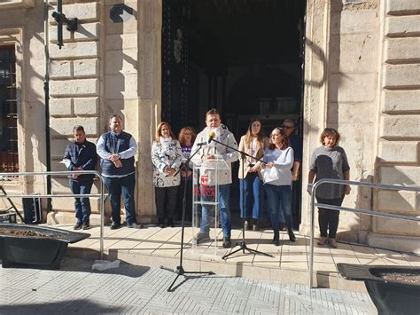 Sueca mostra el seu suport a la lluita contra la violència de gènere