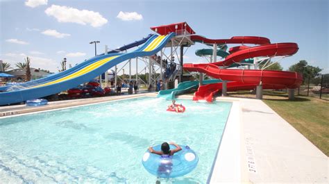 Pirate's Bay Waterpark - WhiteWater