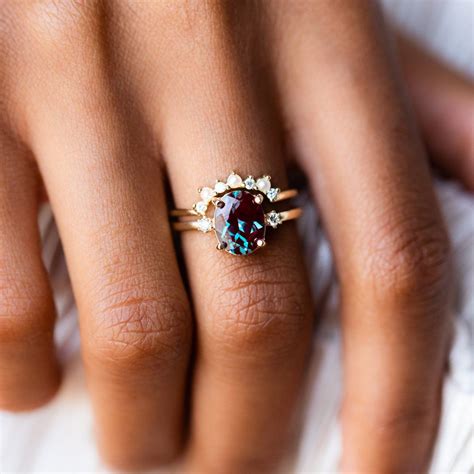 Nontraditional Engagement Rings Trending Engagement Rings Dream