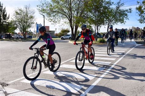 Maderna Inaugur La Obra De La Ciclov A Y Bicisenda Periurbana