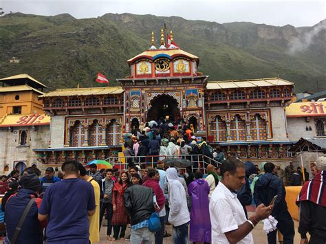 Badrinath Wallpapers Top Free Badrinath Backgrounds WallpaperAccess