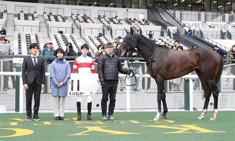 キズナ産駒ダノンピレネーが初陣制す リズムいい走りで直線抜け出す／新馬戦 3歳馬特集 競馬写真ニュース 日刊スポーツ