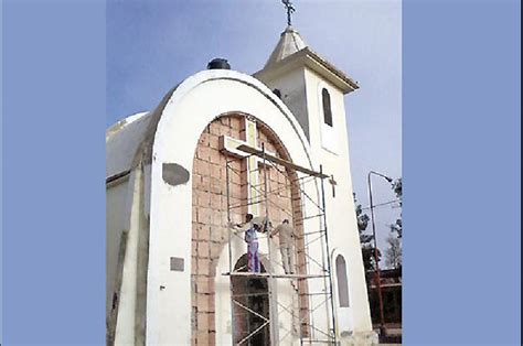 Remozan el edificio de la iglesia Nuestra Señora del Carmen PINTO